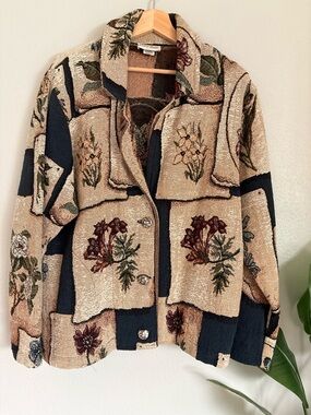 Vintage Floral Patchwork Tapestry Blazer in Beige & Navy